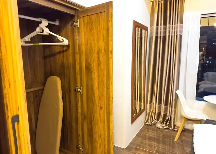 1br Makati, Air Residences M002