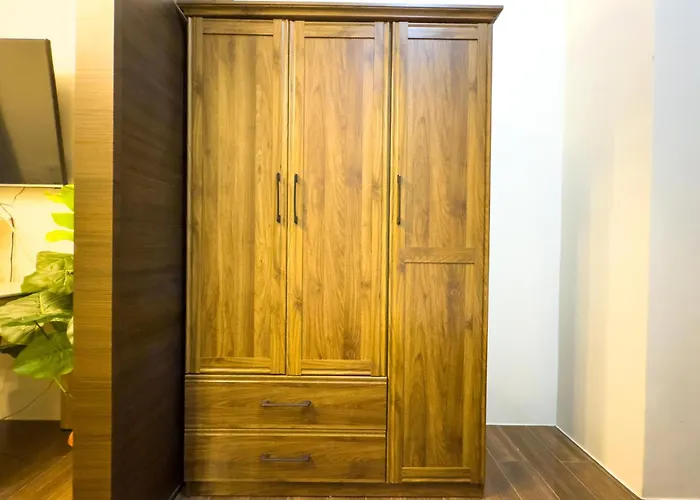 1br Makati, Air Residences M002 Apartment *